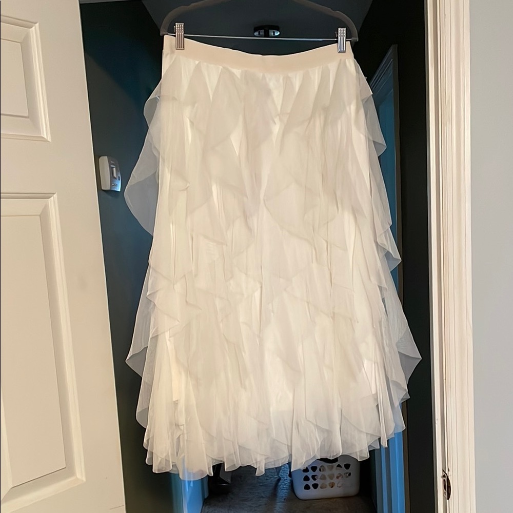 Elegant White Layered Skirt